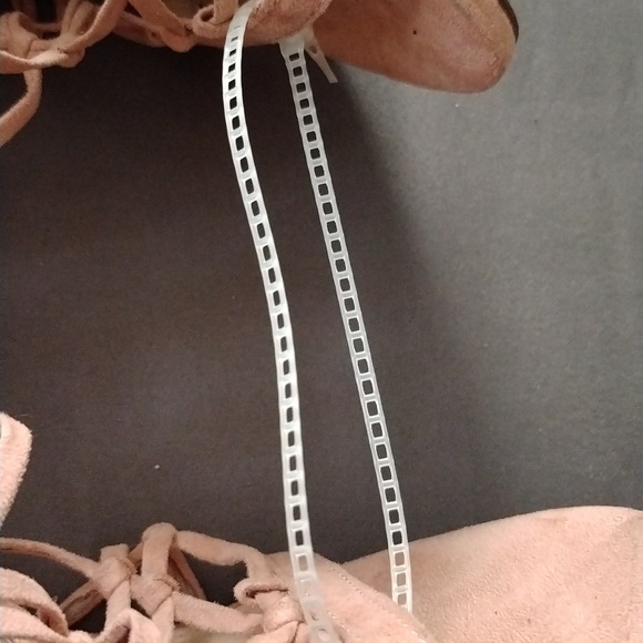 Rose Pink Steve Madden brand new never worn still attached to each other - Picture 4 of 6